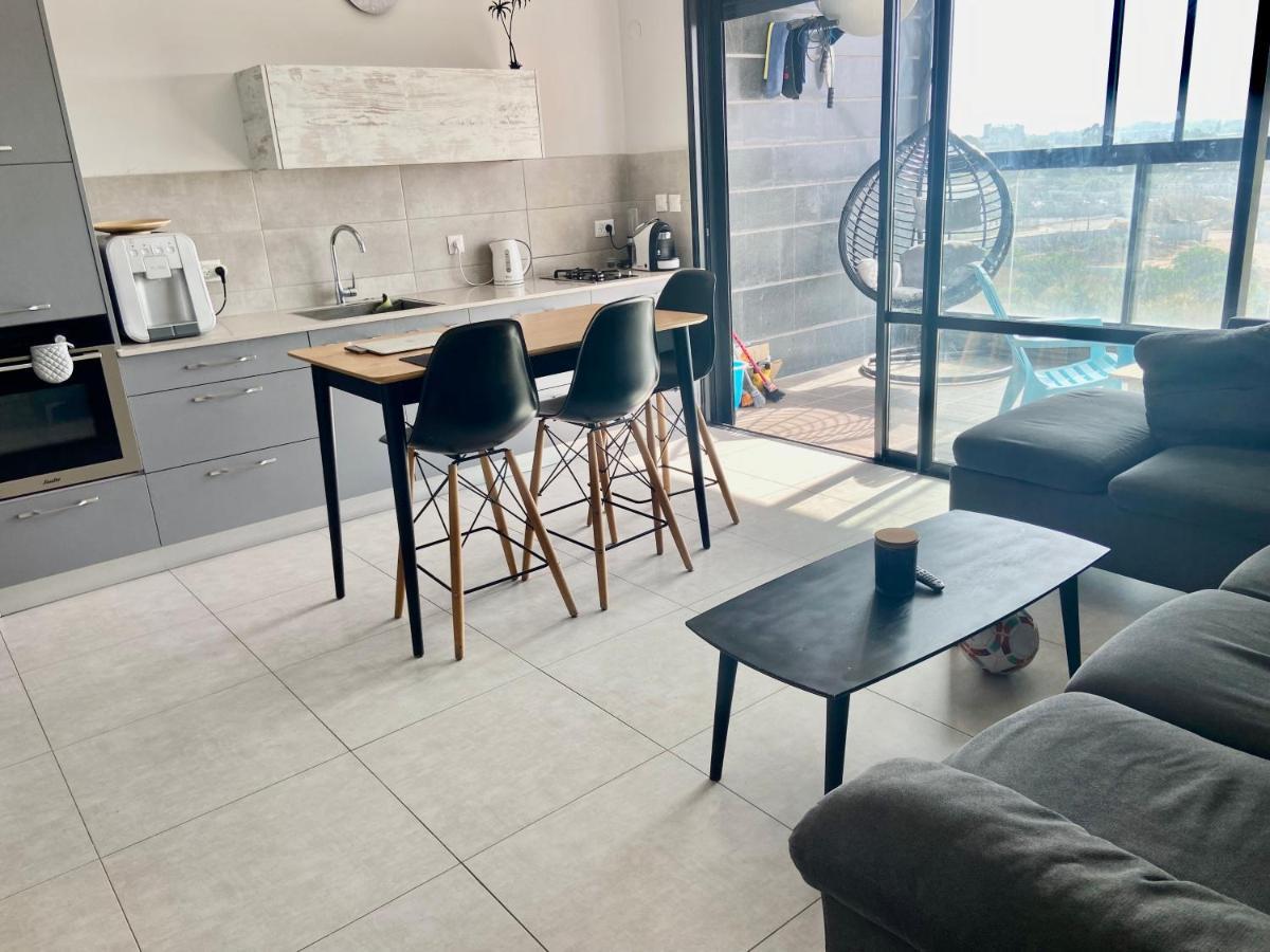 Beauty Apartment 3 Rooms Wi-Fi Нетания Екстериор снимка
