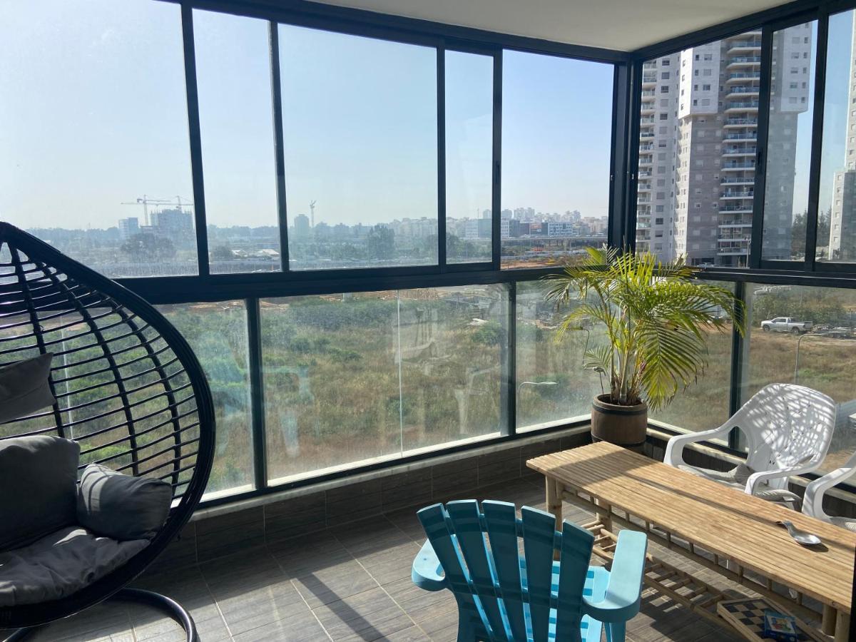 Beauty Apartment 3 Rooms Wi-Fi Нетания Екстериор снимка